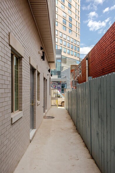 Building Photo - 1384 Ridge Ave