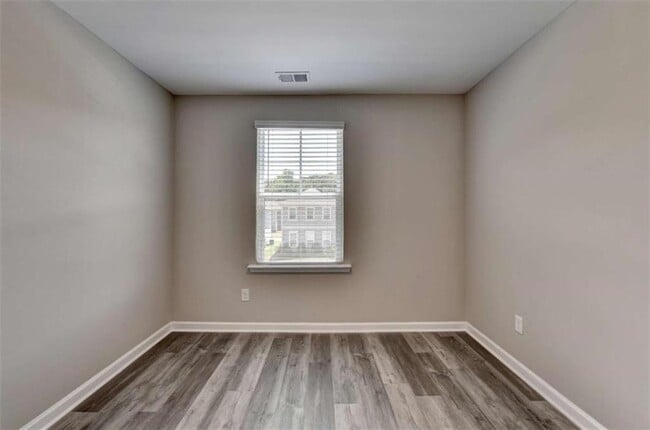 Building Photo - 125 Osprey Overlook Dr