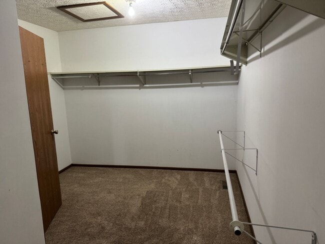 Building Photo - 3 Bedroom, 1.5 Bath Single Family Home - W...