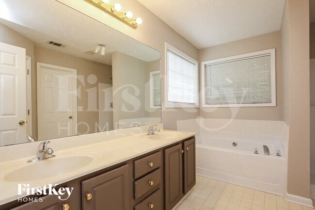 Building Photo - 3274 Brooksong Way