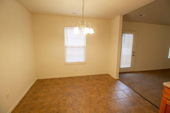 Building Photo - 1424 Bodie Dr