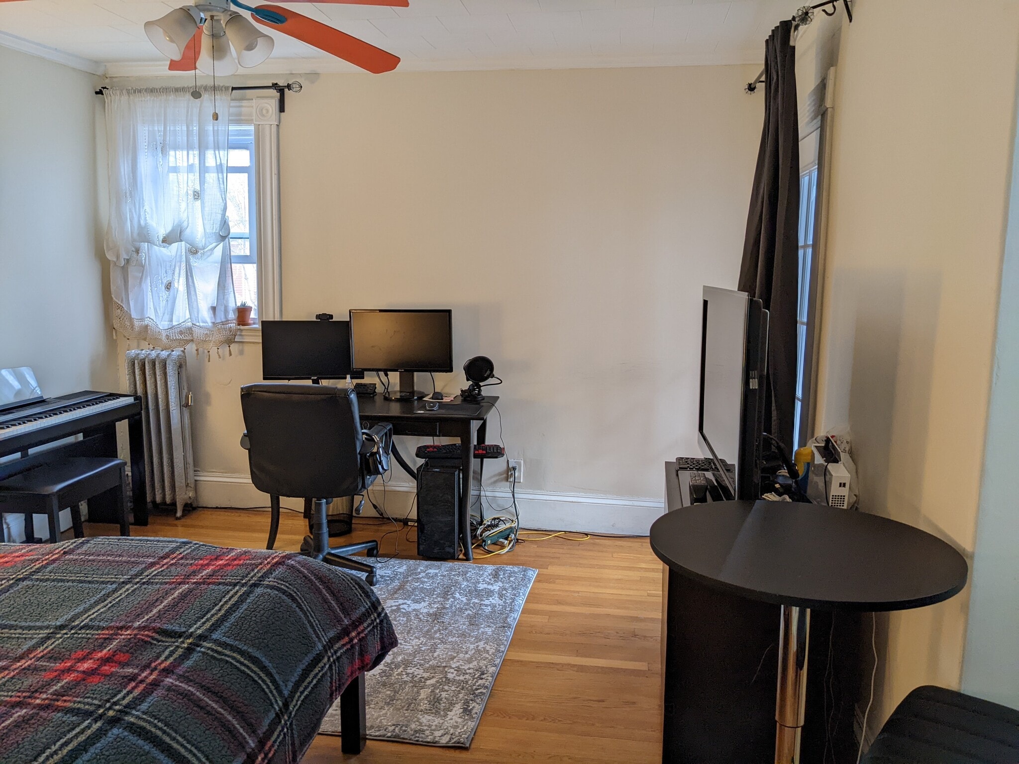 Building Photo - 18 Townsend St