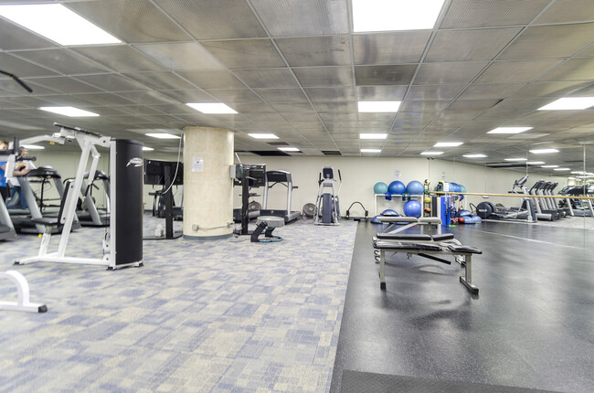 Building Photo - 680 N Lake Shore Dr