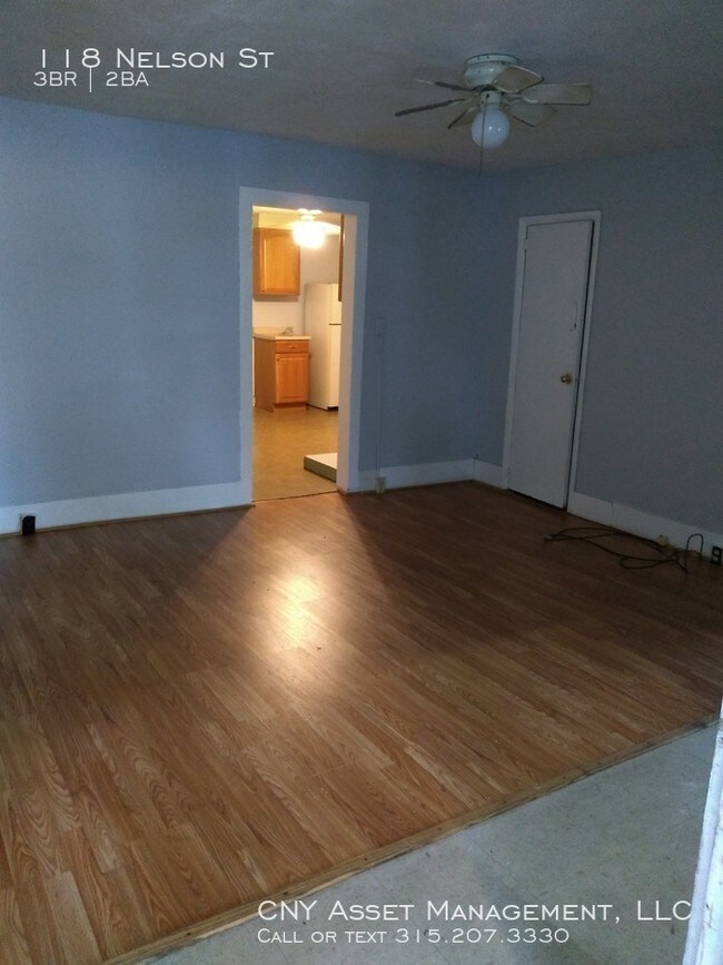 Building Photo - 3 Bedroom/2 Bath Single family House For Rent