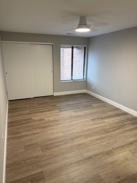 Building Photo - 6801 Cheviot Rd