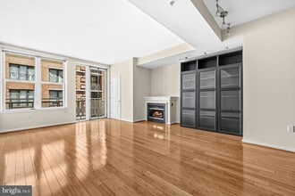 Building Photo - 715 6th St NW