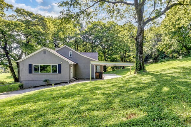 Building Photo - 5004 Holston Dr