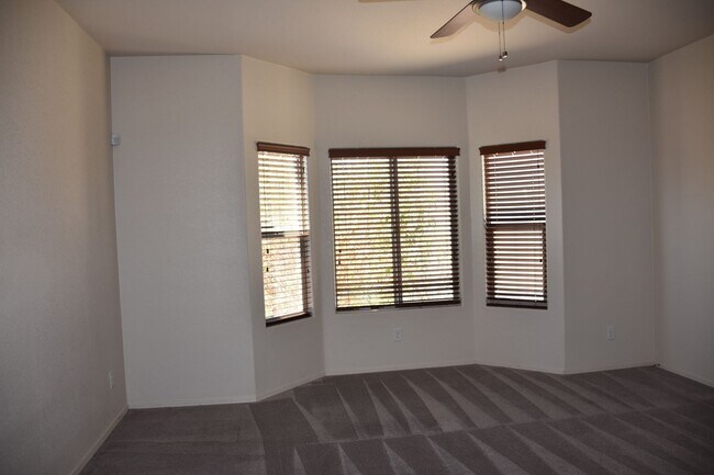 Building Photo - 4520 Leisure Ln