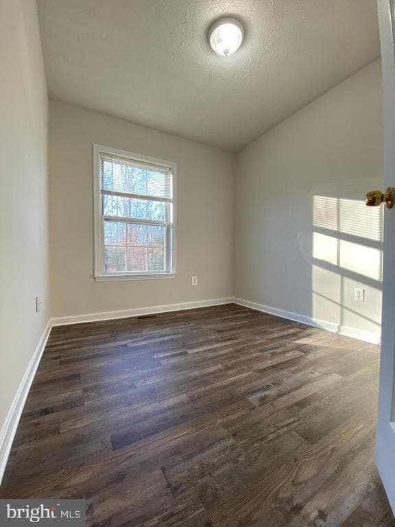 Building Photo - 9609 Coventry Creek Dr