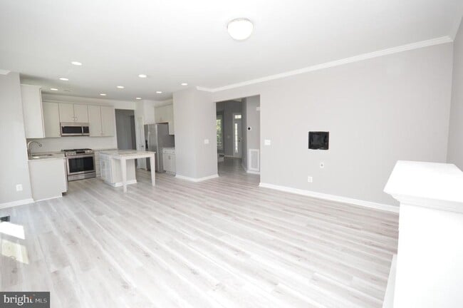 Building Photo - 91 Chaps Ln