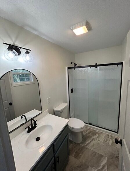 Building Photo - 259 Clover Cir