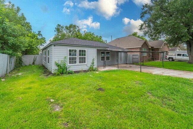 Building Photo - 4118 Groton Dr
