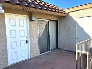 Building Photo - 2461 W Acacia Ave