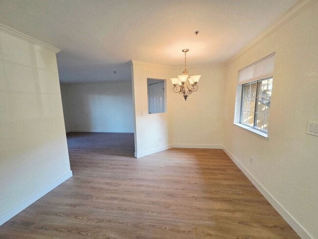 Building Photo - Large 2 Bedroom, 2 Bath Condo in San Ramon