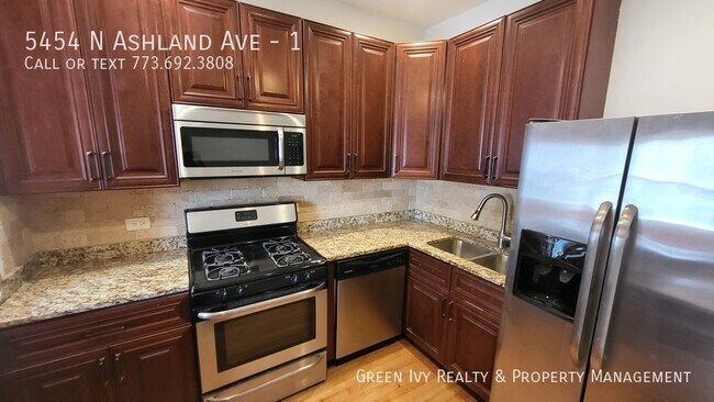 Building Photo - 5454 N Ashland Ave
