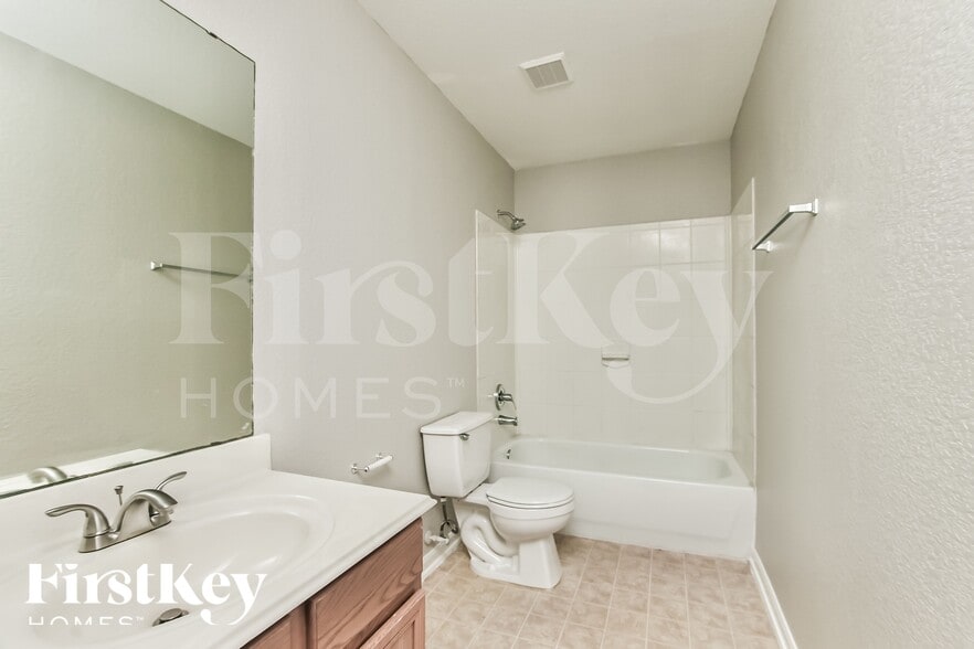 Building Photo - 339 Remington Harbor Ct