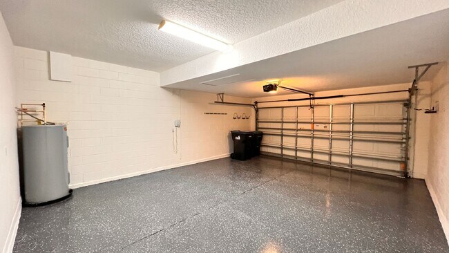 Building Photo - AWESOME 4BD/3BA in Orlando!!!