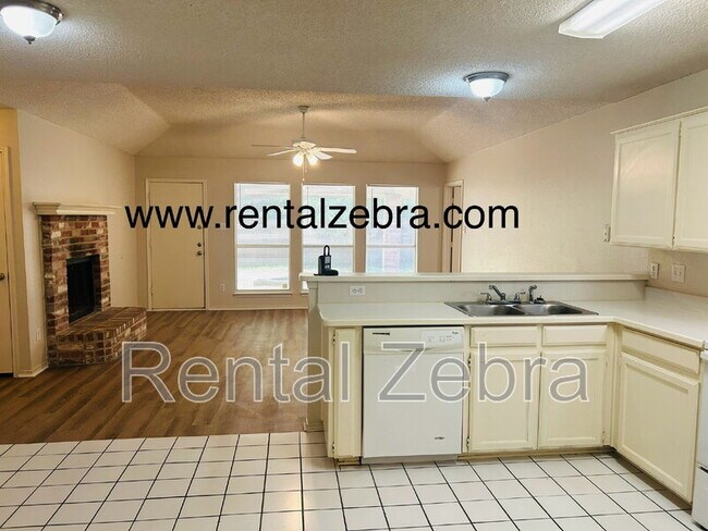 Building Photo - 5641 Springtide Dr
