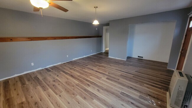 Building Photo - 1322 New Hampshire Rte 175