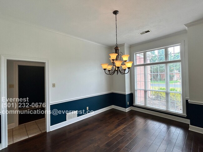 Building Photo - 9501 William Little Dr
