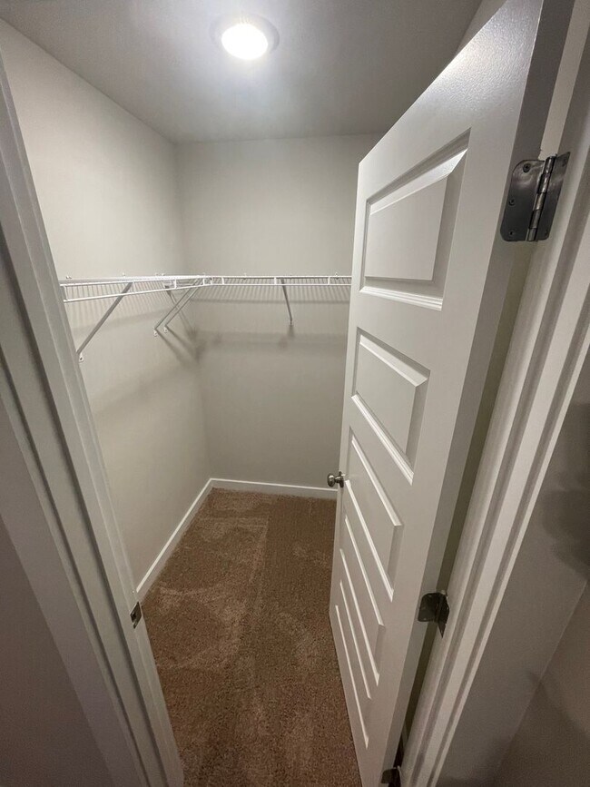 Building Photo - Home for Rent in Weaver, AL!!!  View with 48 Hours Notice!