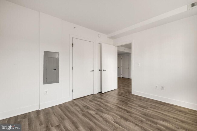 Building Photo - 1311 13th St NW