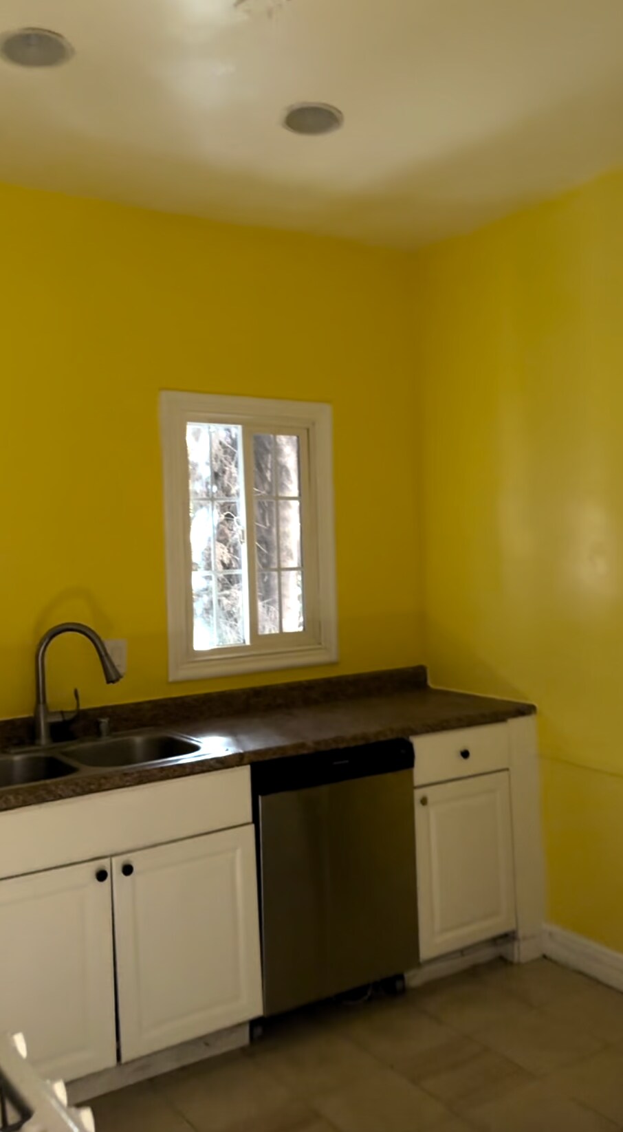 Building Photo - 2006 N Commonwealth Ave