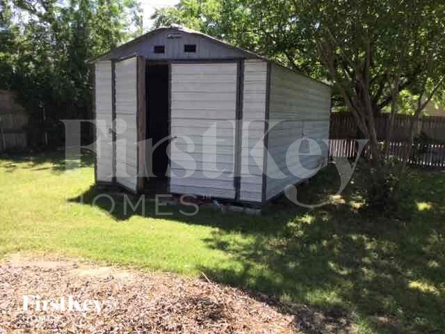Building Photo - 3101 Marydale Rd
