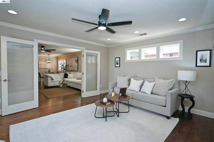Building Photo - 749 Moraga Dr