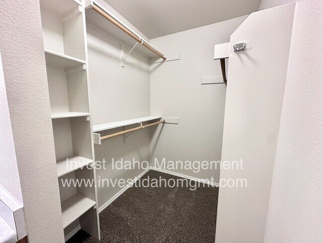 Building Photo - Fully renovated in 2025 2 bedroom, 2 bathroom ground floor apartment available soon.