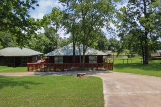 Building Photo - 42 Hunters Creek Dr