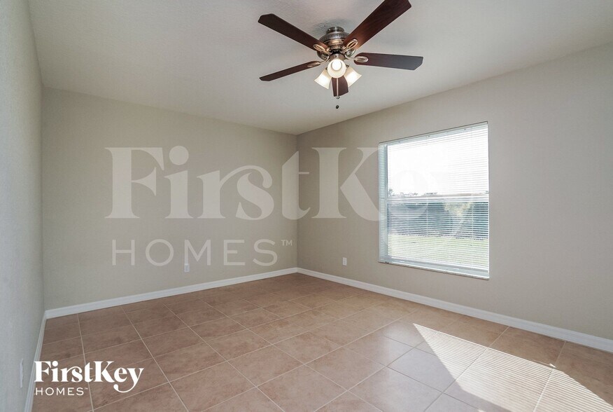 Building Photo - 12087 Helios Ave