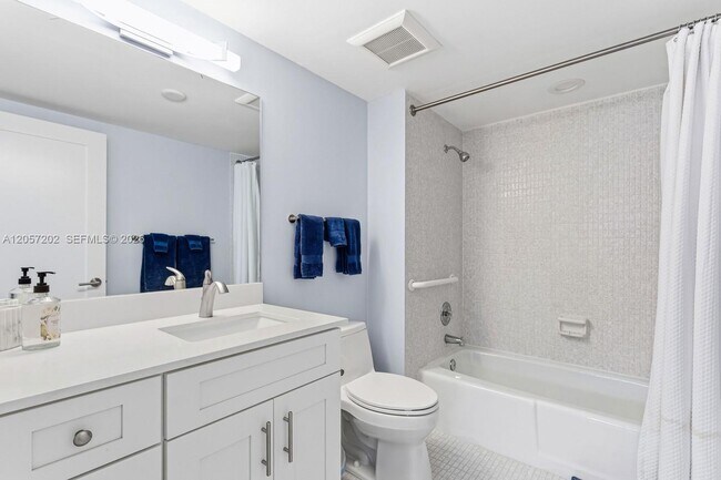 Building Photo - 500 Ocean Dr
