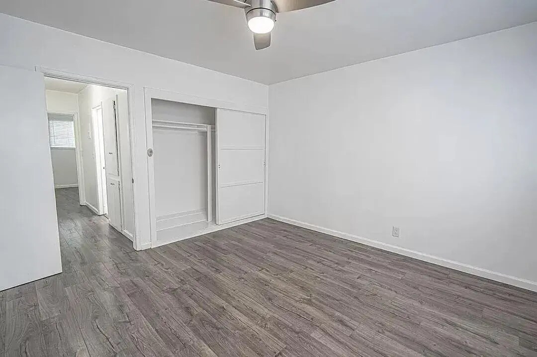 Building Photo - 3213 Bartdon Ave