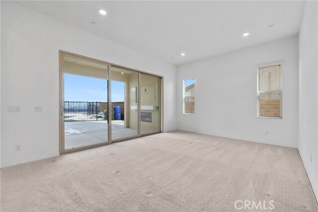 Building Photo - 2575 Sierra Bella Dr