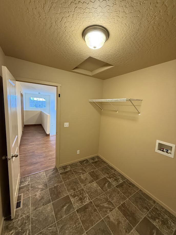 Building Photo - 3420 W Pescador Dr