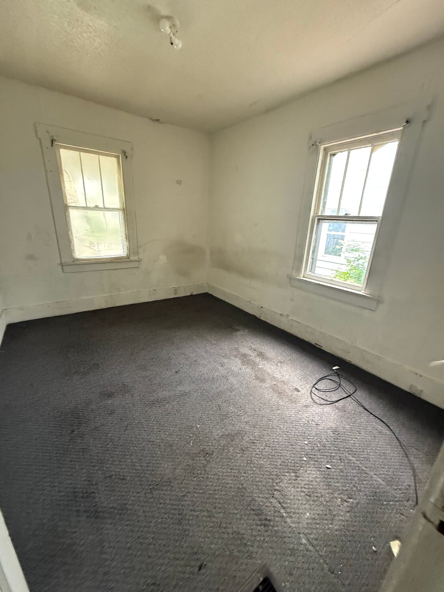 Building Photo - 1303 E Whitmer St
