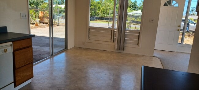 Building Photo - 16-2042-2042 Ainaloa Way