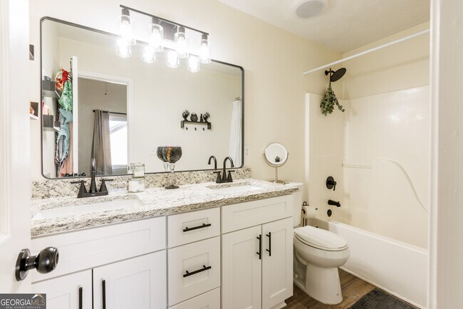 Building Photo - 45 Chandler Fields Dr