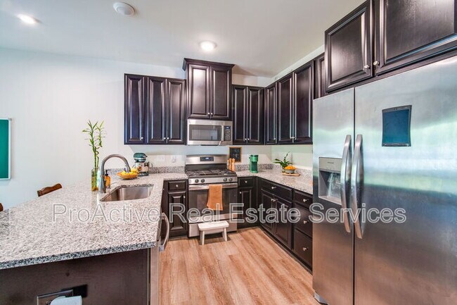 Building Photo - 317 Capeside Ct