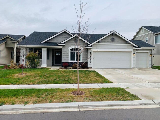 Primary Photo - Gorgeous Nampa Home!