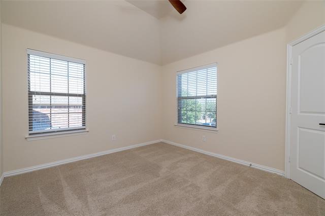 Building Photo - 624 Rockhurst Trail