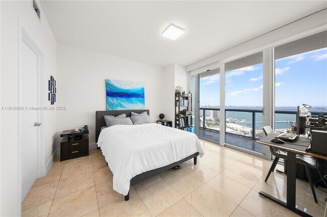 Building Photo - 888 Biscayne Blvd