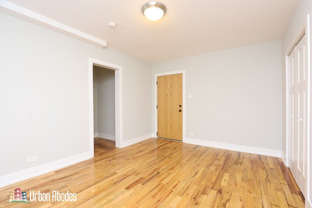 Building Photo - 557 W Arlington Pl