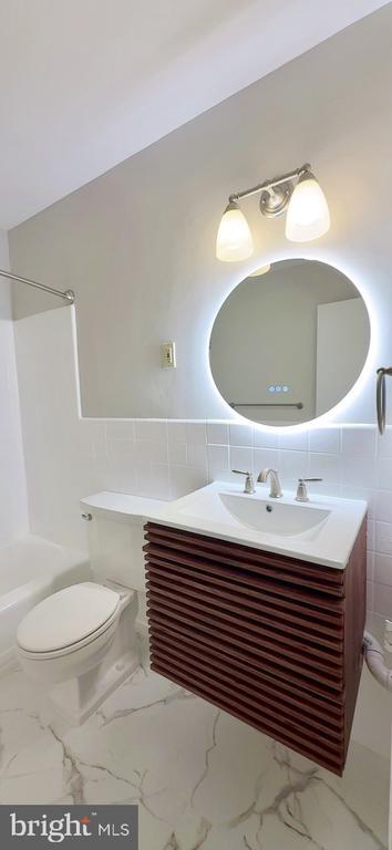 Building Photo - 4977 Battery Ln