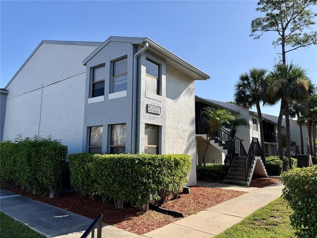 Building Photo - 1986 Pelican Landing Blvd