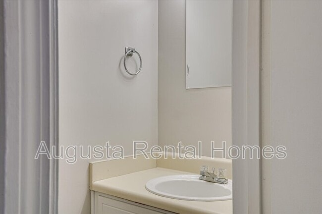 Building Photo - 164 Chalet North CT