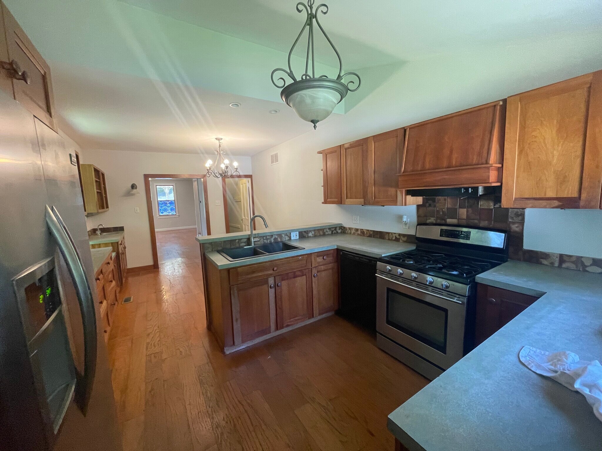 Kitchen W/ Jenn Air Stainless Stove - 210 Mannion Ave
