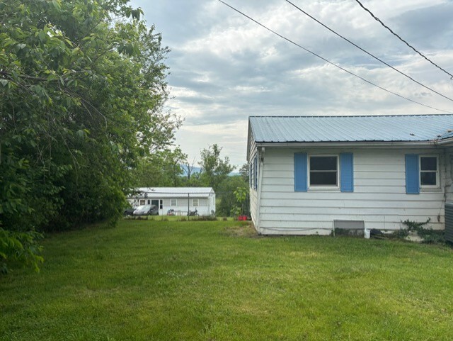 Building Photo - 100 Hixon Cir