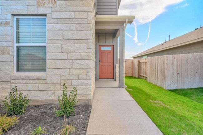 Building Photo - 129 Honey Bee Rd